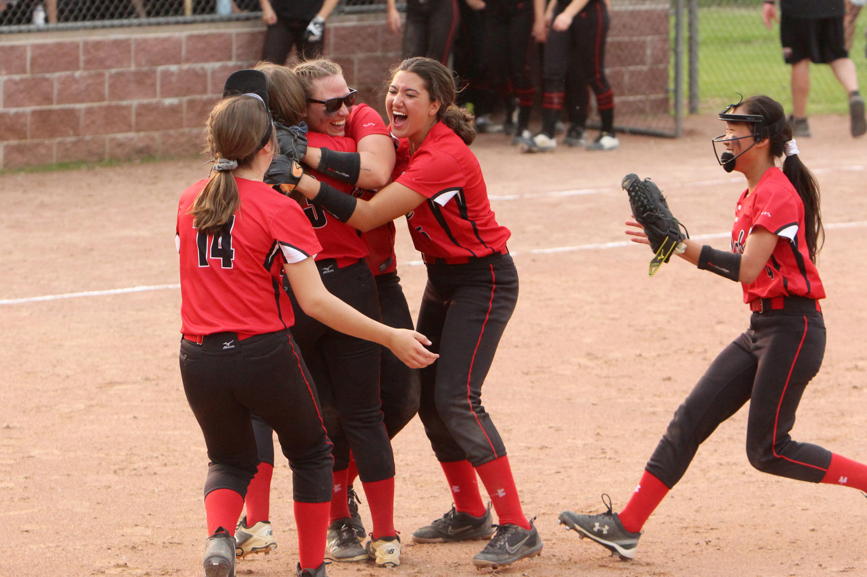 Chi-Hi vs Stevens Point softball at D.C. Everest 5-30-19